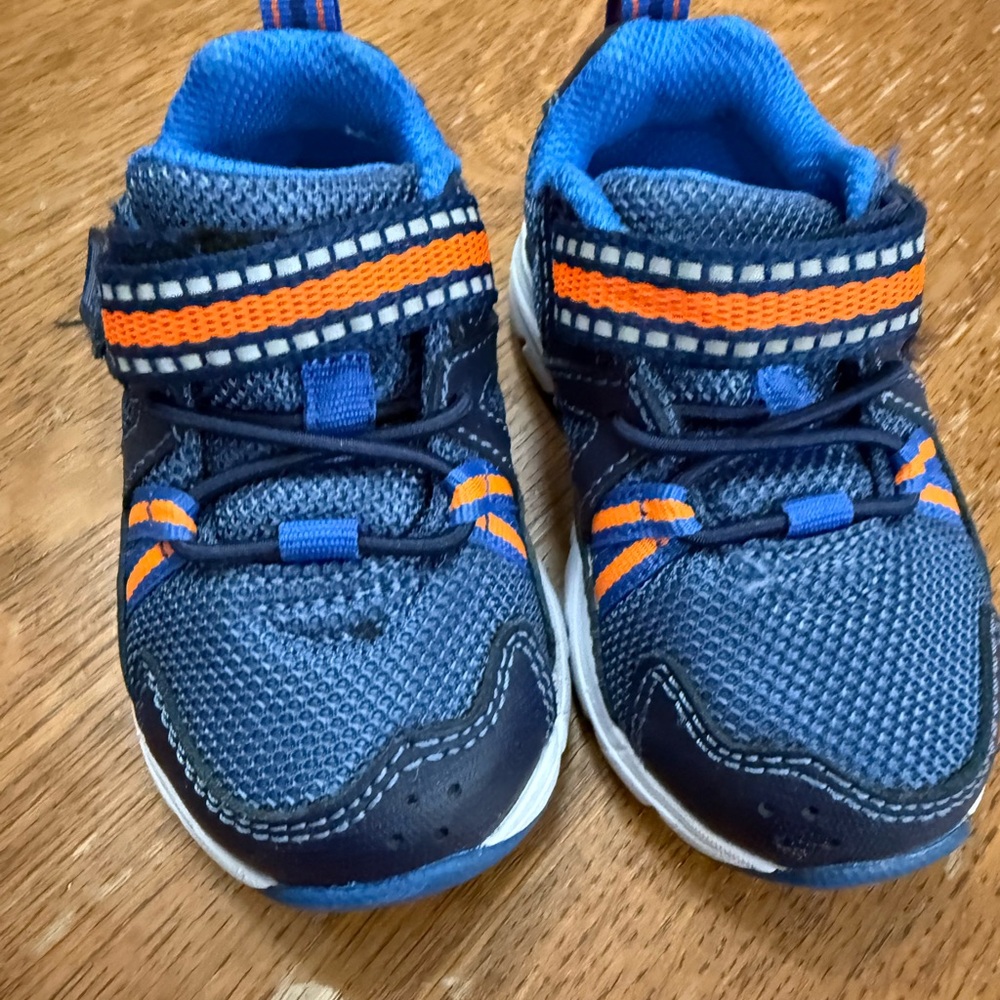 Stride Rite Navy and Orange Kids Sneakers - Size 4XW